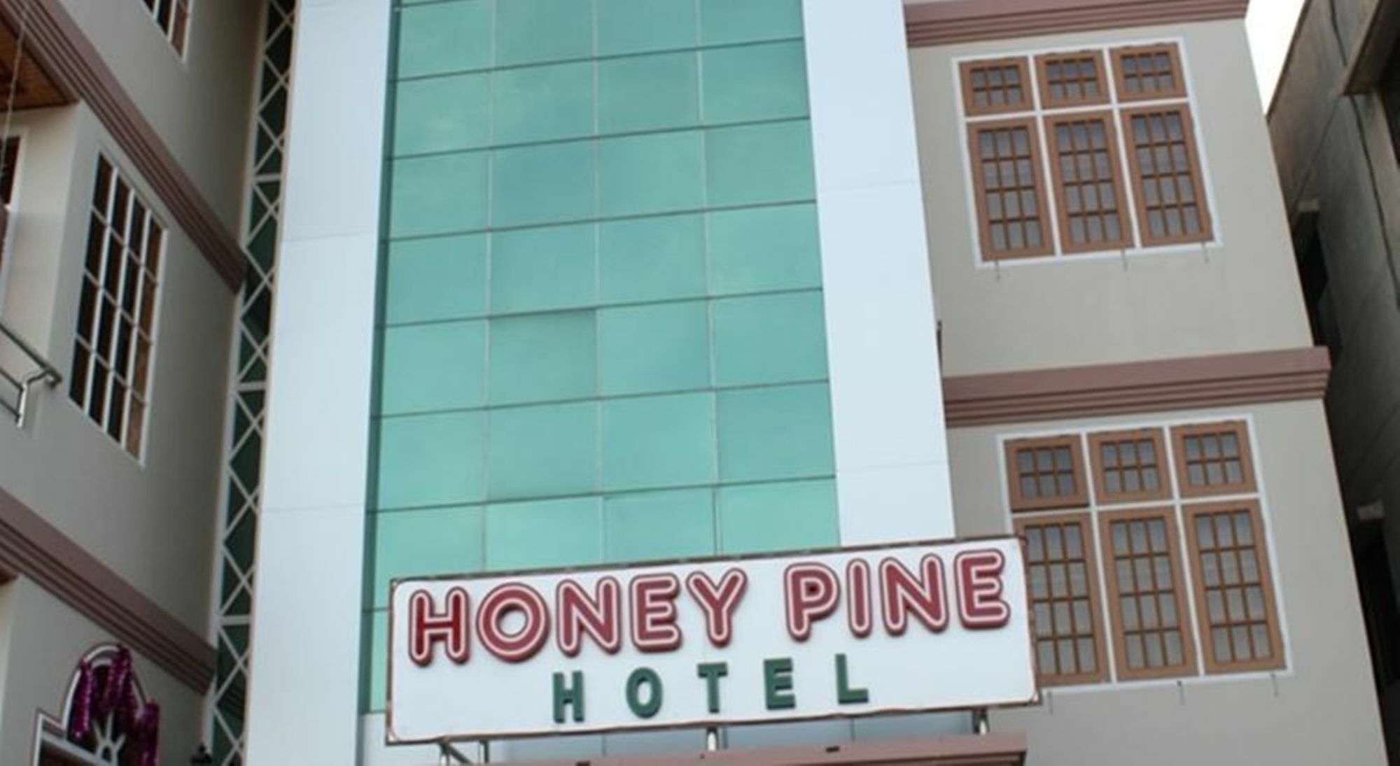 Honey Pine Hotel Kalaw Exteriör bild